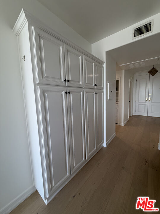 1450 S Beverly Dr Unit: 404