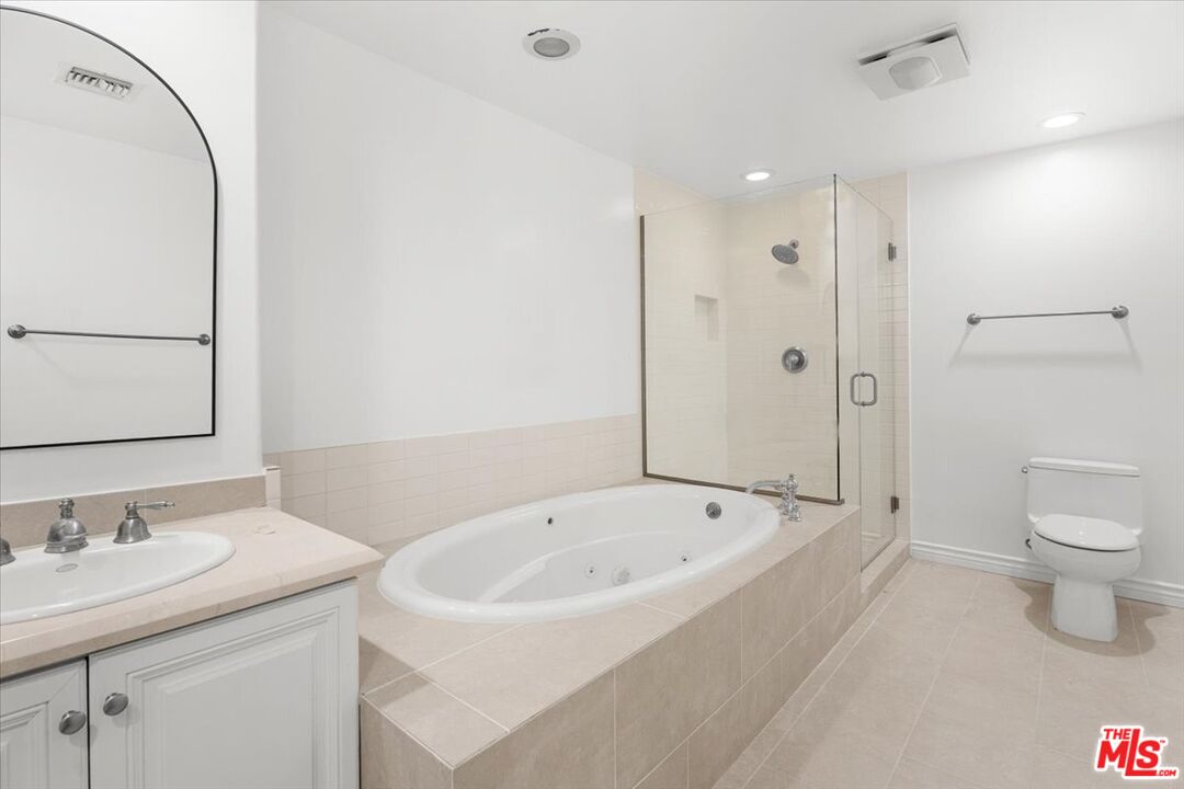 1450 S Beverly Dr Unit: 404