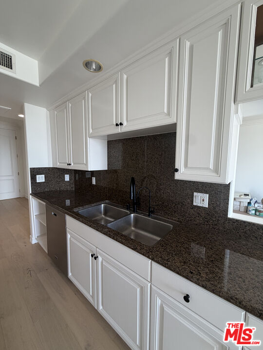 1450 S Beverly Dr Unit: 404