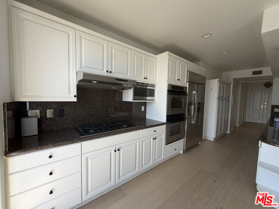 1450 S Beverly Dr Unit: 404