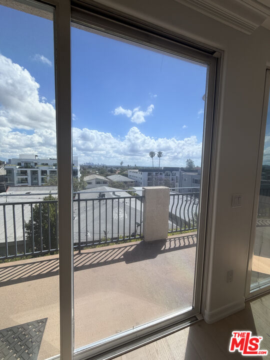 1450 S Beverly Dr Unit: 404