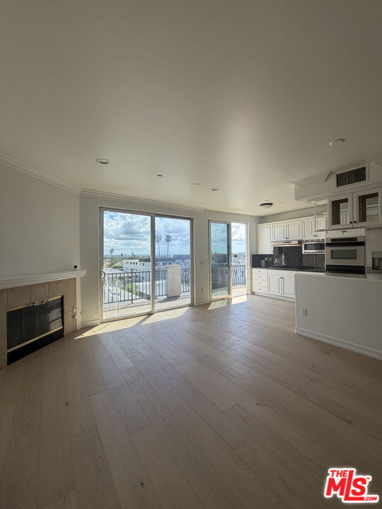 1450 S Beverly Dr Unit: 404