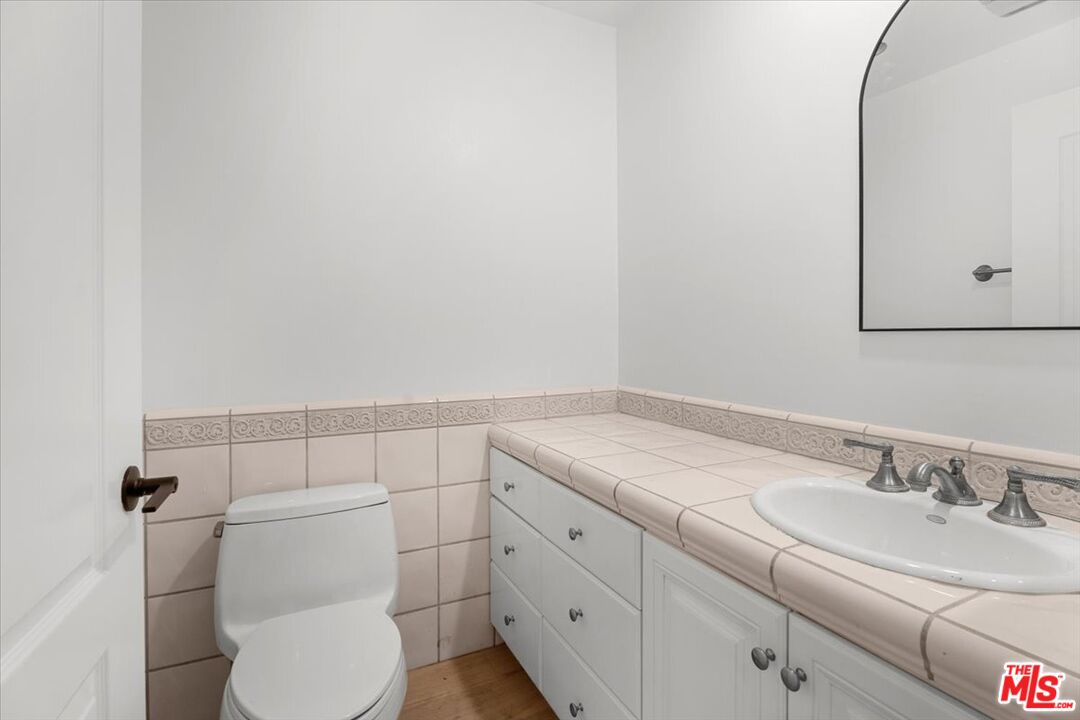 1450 S Beverly Dr Unit: 404