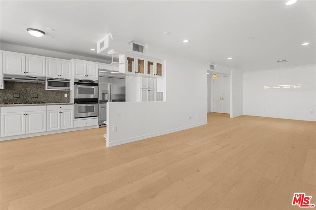 1450 S Beverly Dr Unit: 404