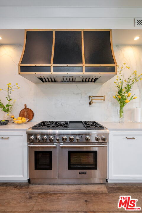 320 N Alta Vista Blvd