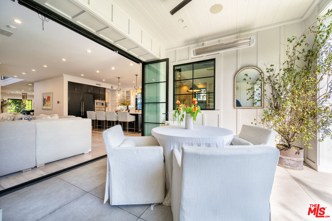 320 N Alta Vista Blvd