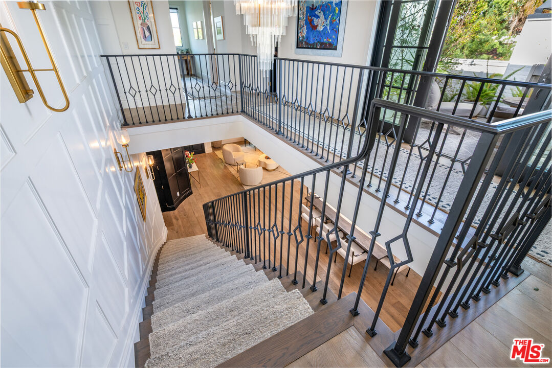 320 N Alta Vista Blvd