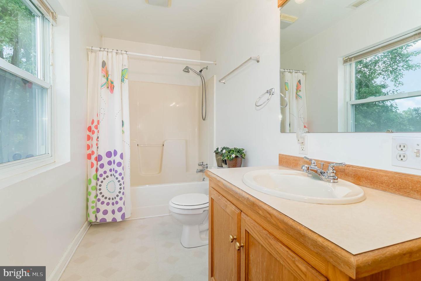 2275 Old Harrisburg Rd