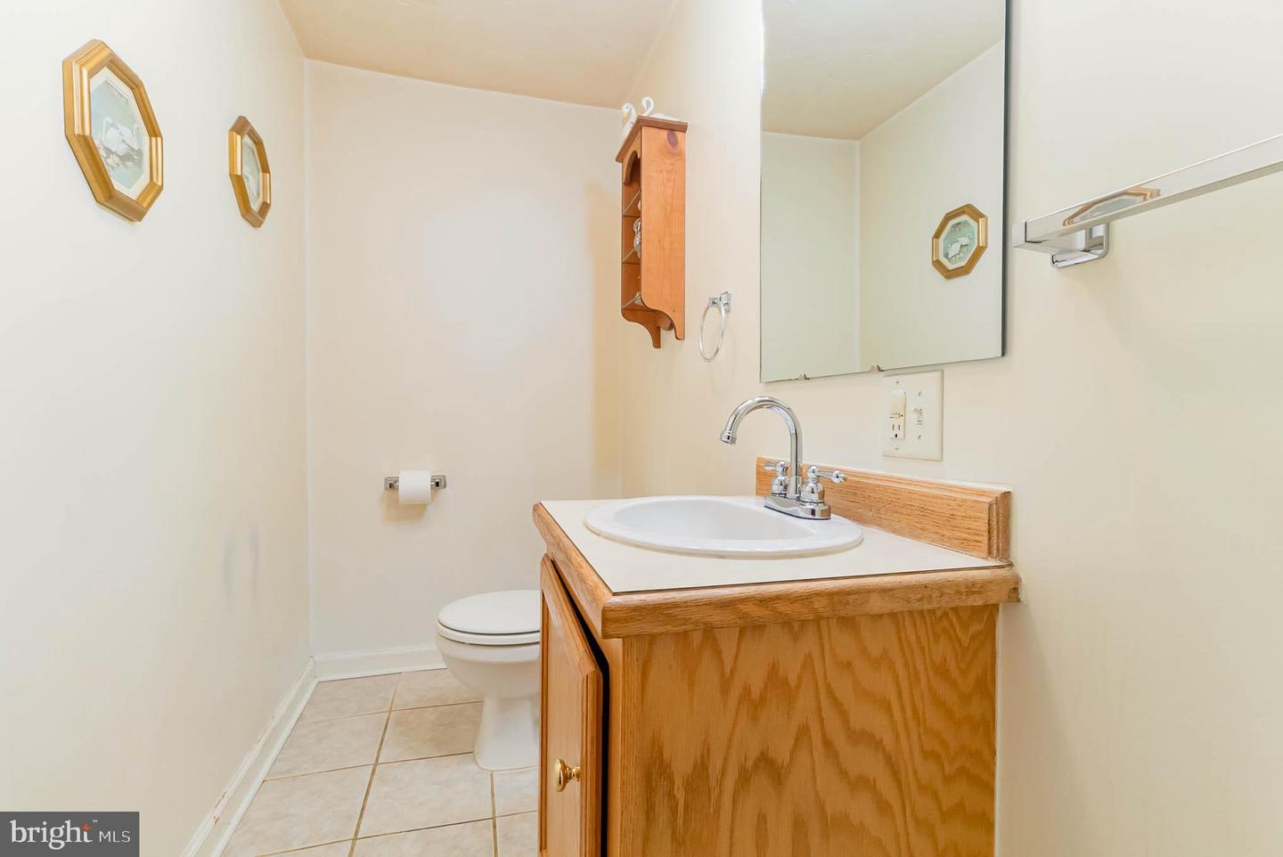 2275 Old Harrisburg Rd