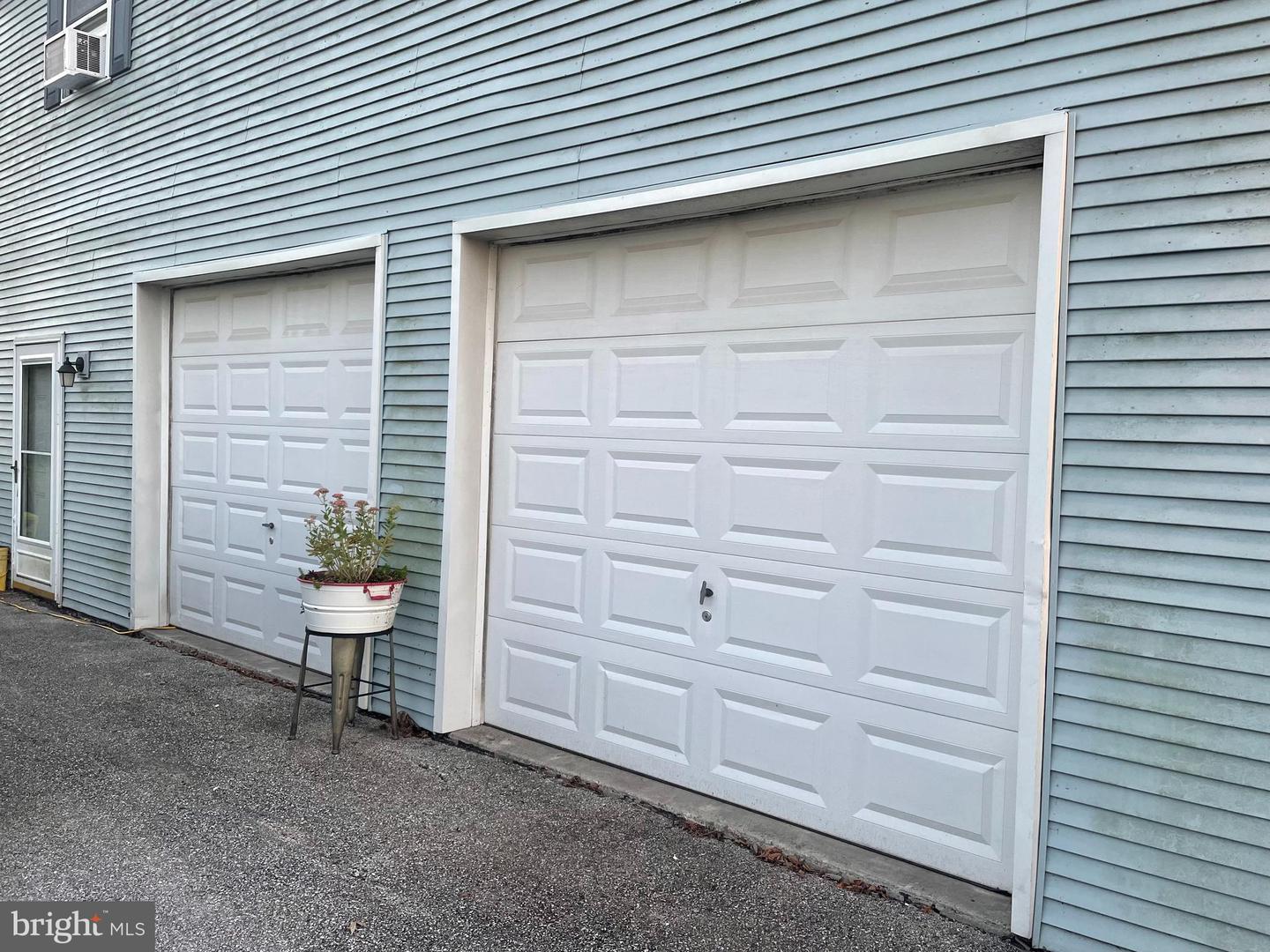2275 Old Harrisburg Rd