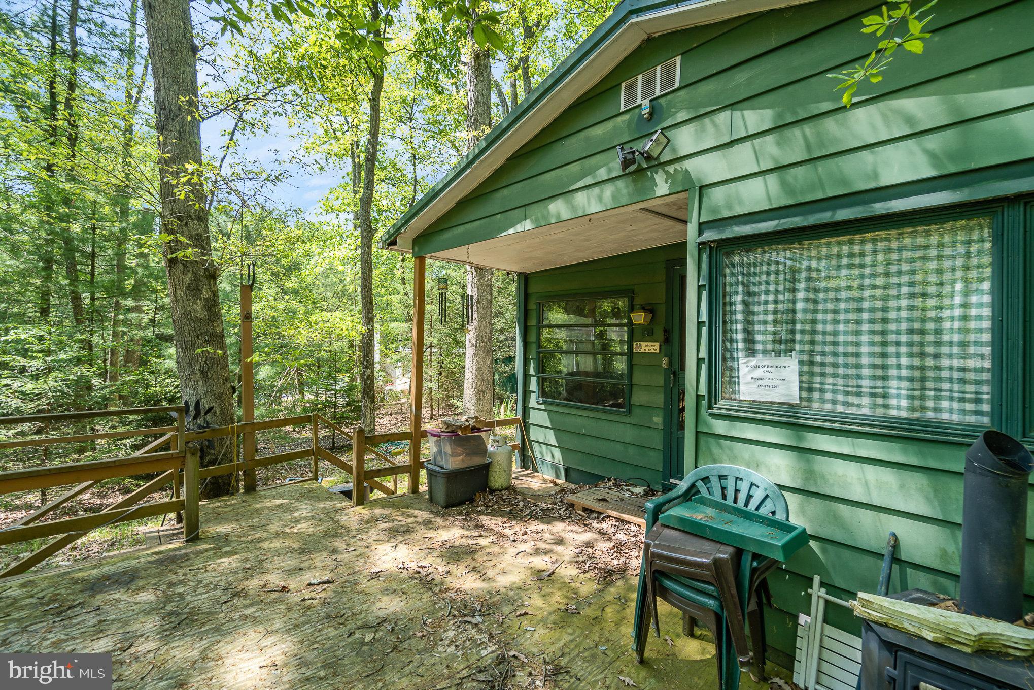 80 Pine Tree Trl