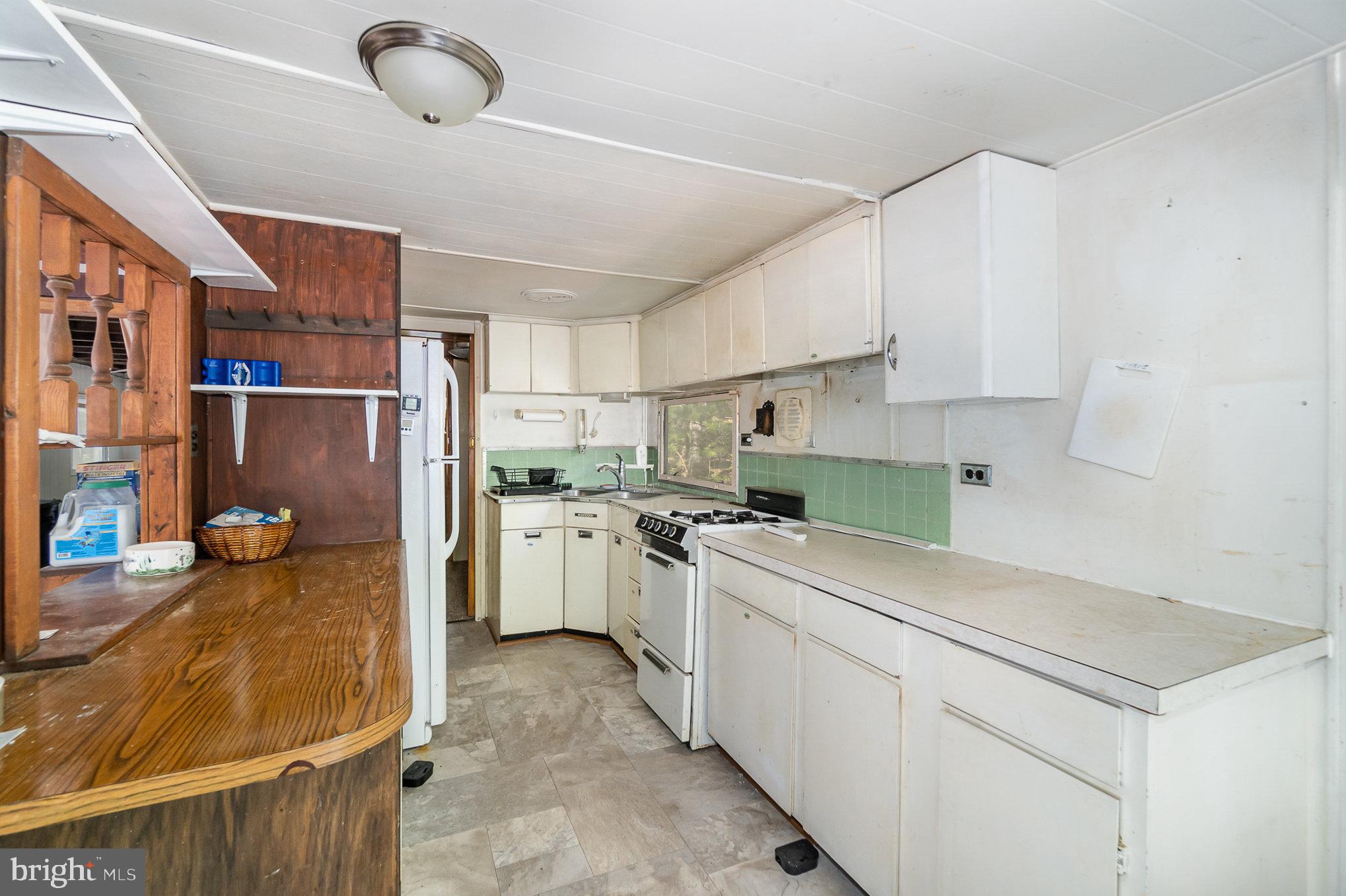 80 Pine Tree Trl