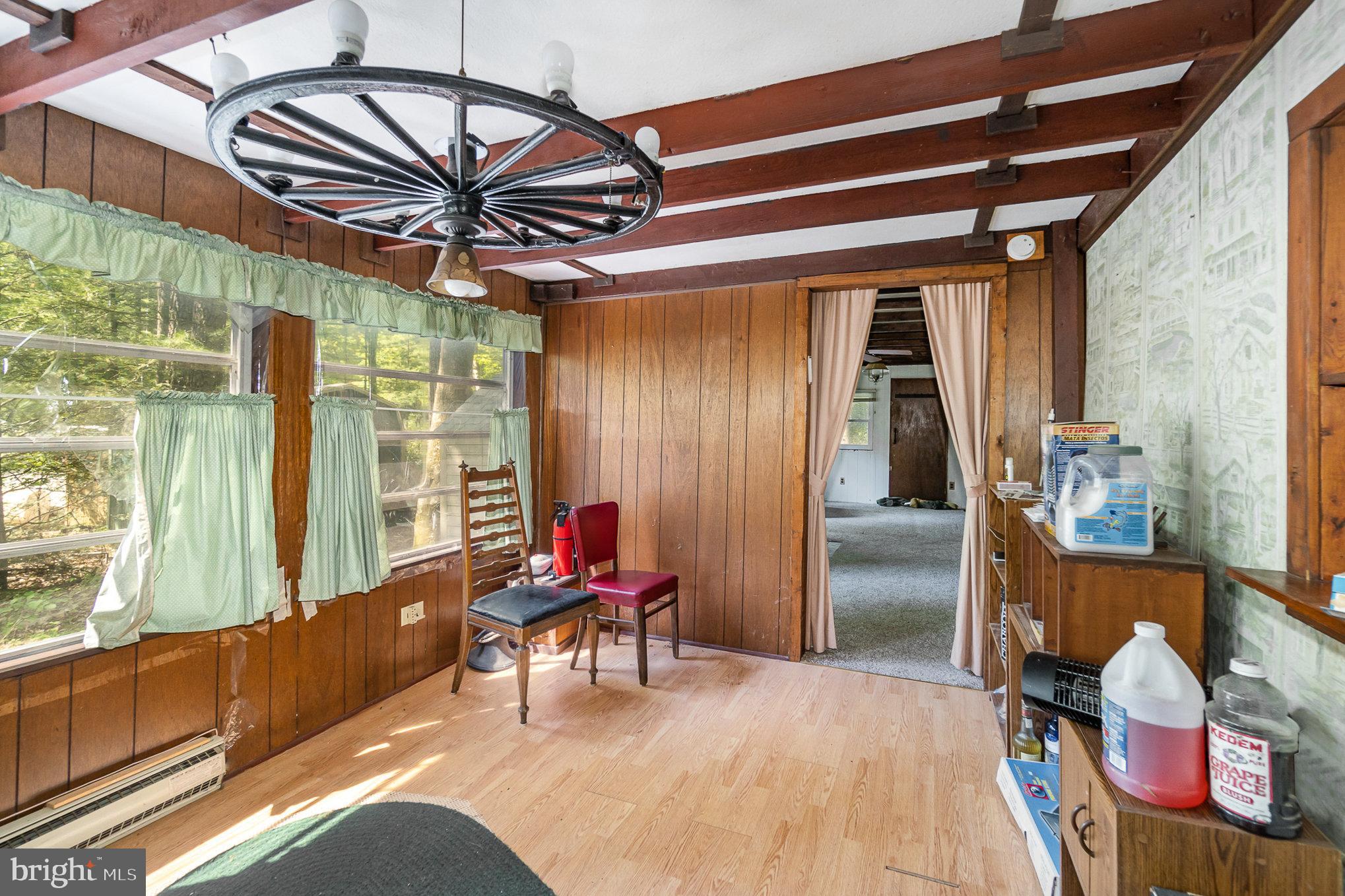 80 Pine Tree Trl