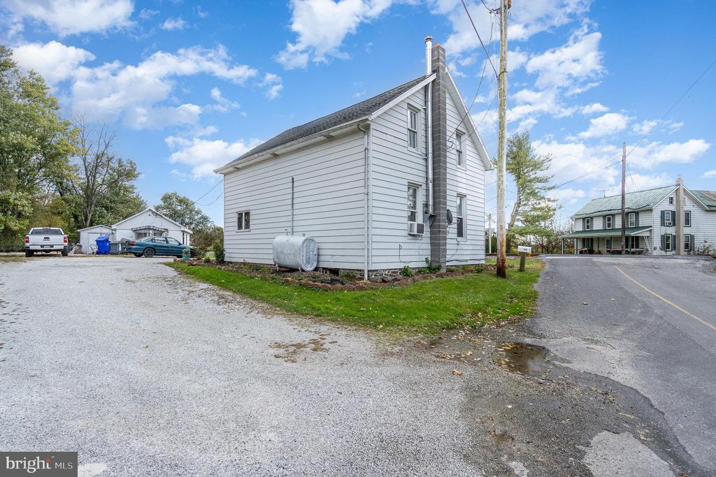 498 Tillietown Rd