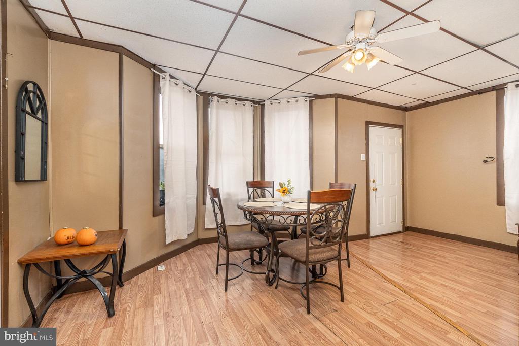 498 Tillietown Rd