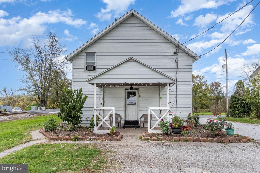 498 Tillietown Rd