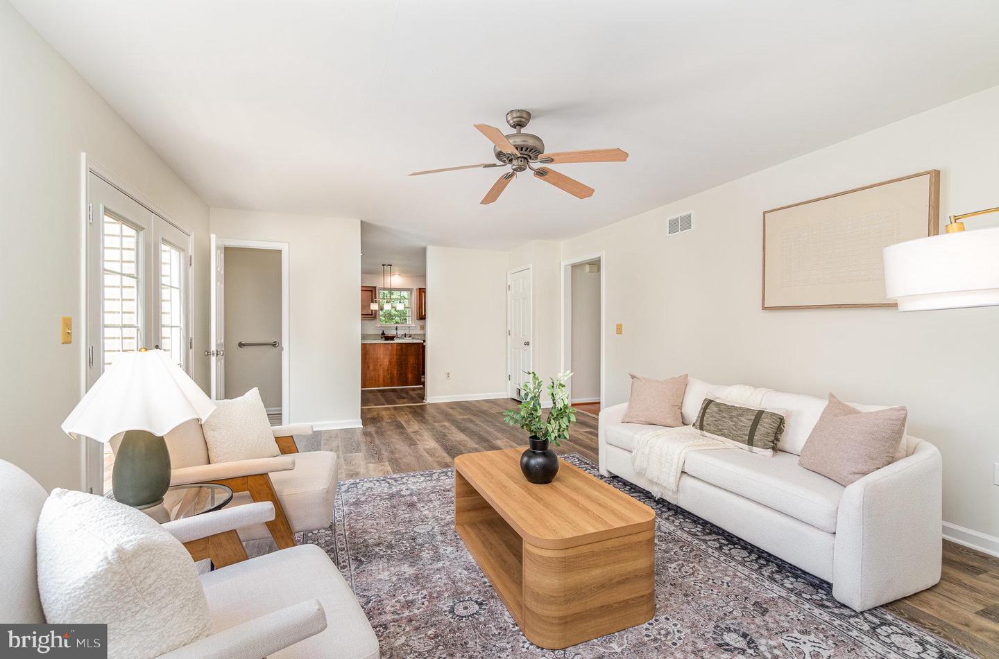 85 Saint Johns Rd W