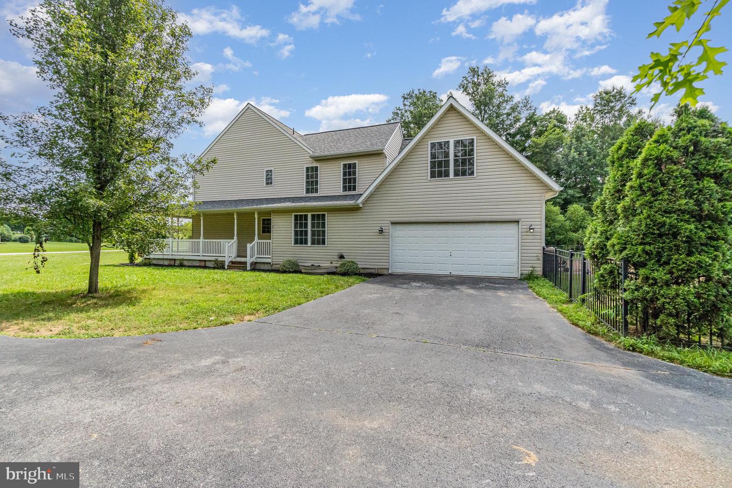 85 Saint Johns Rd W