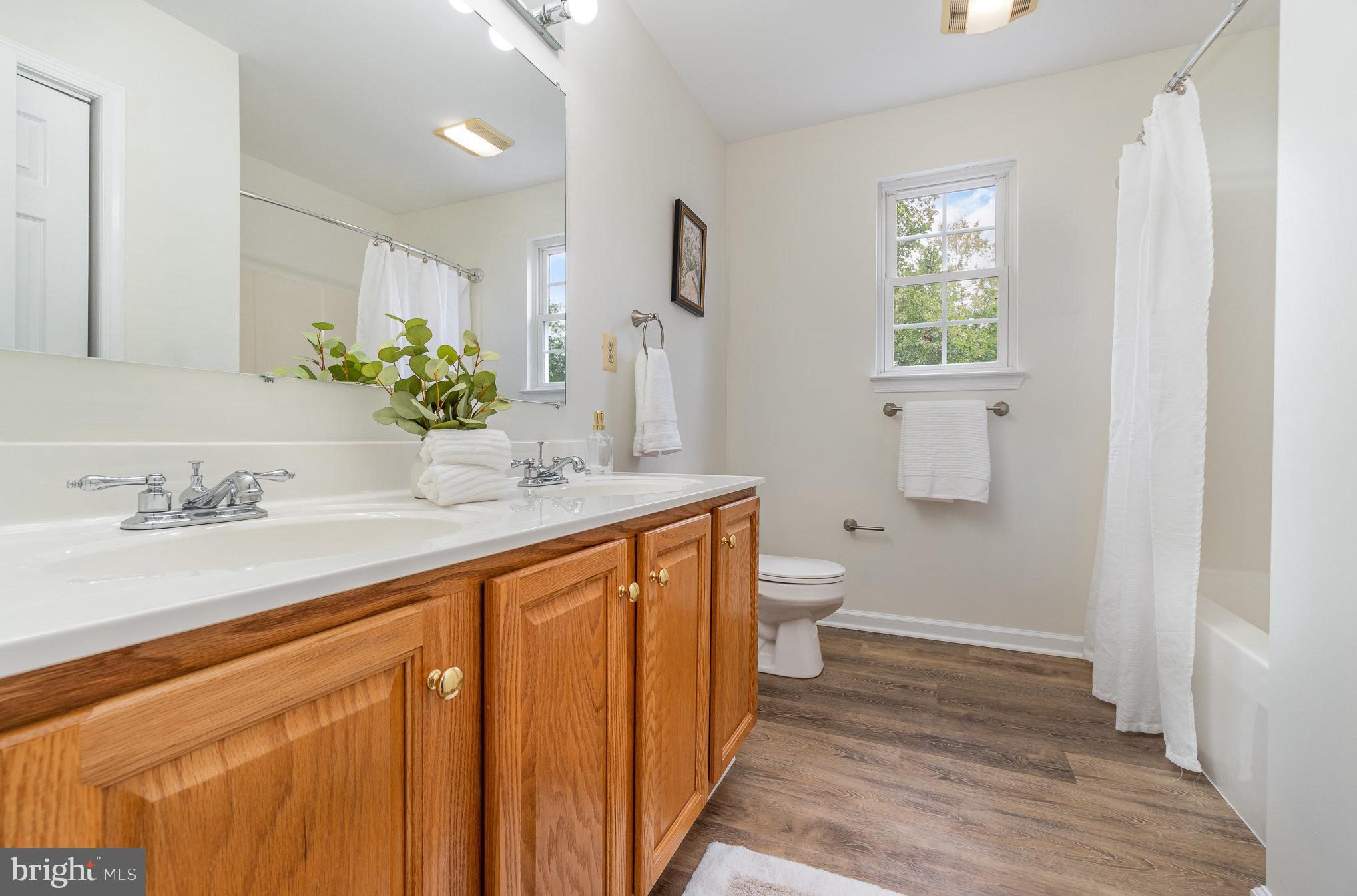 85 Saint Johns Rd W