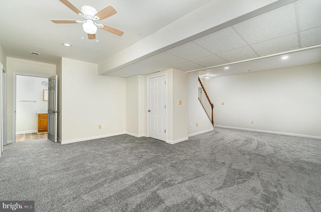 85 Saint Johns Rd W