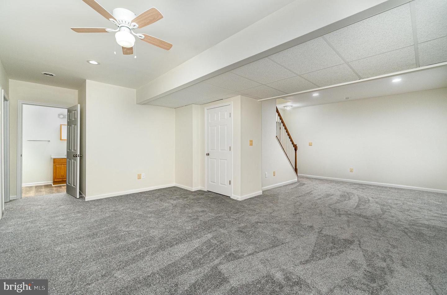 85 Saint Johns Rd W