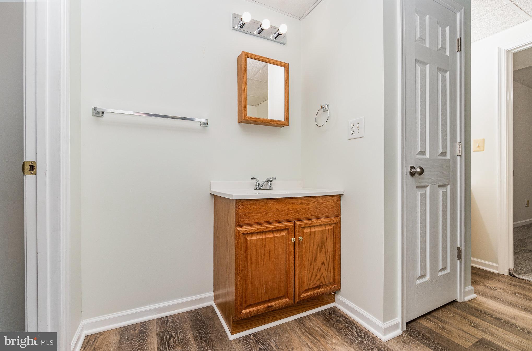 85 Saint Johns Rd W