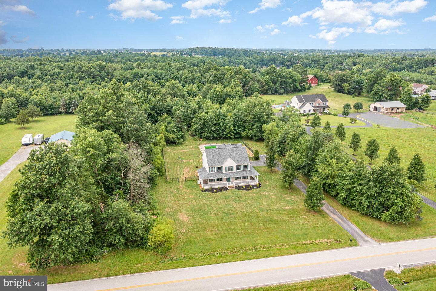 85 Saint Johns Rd W