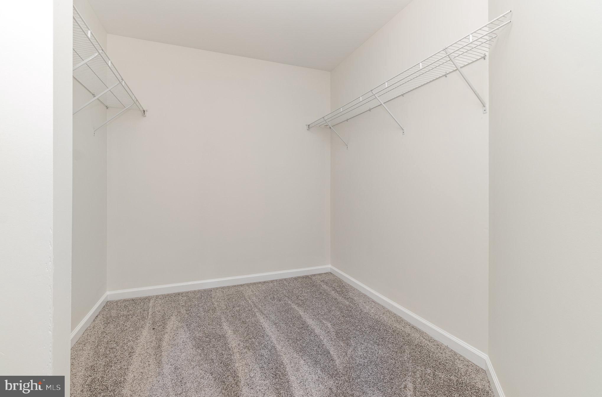 85 Saint Johns Rd W