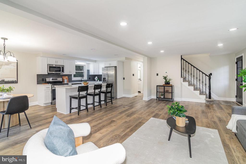 17 CONNIE TRAIL