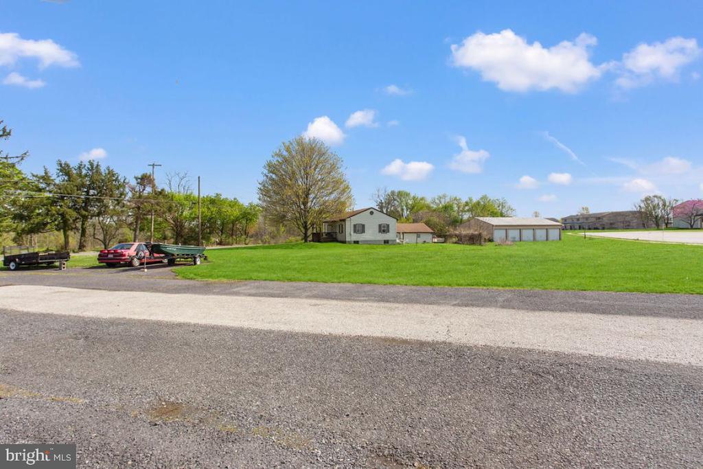 10 HOMESTEAD DRIVE