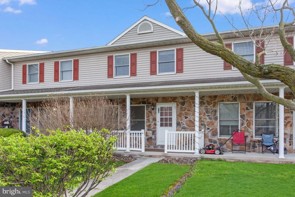 10 HOMESTEAD DRIVE