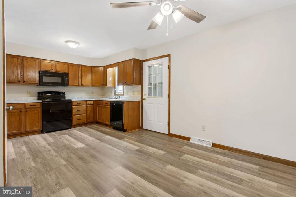10 HOMESTEAD DRIVE