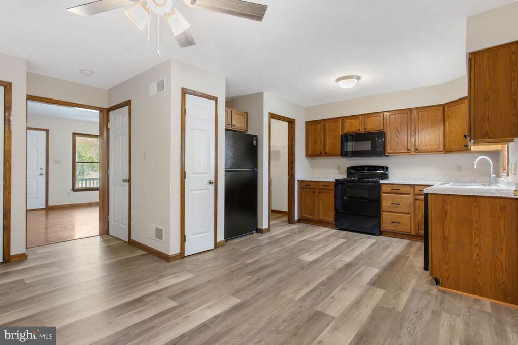 10 HOMESTEAD DRIVE