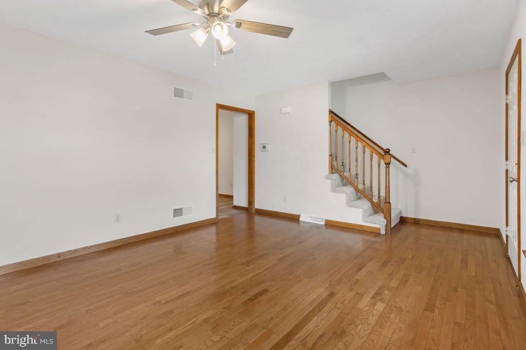 10 HOMESTEAD DRIVE