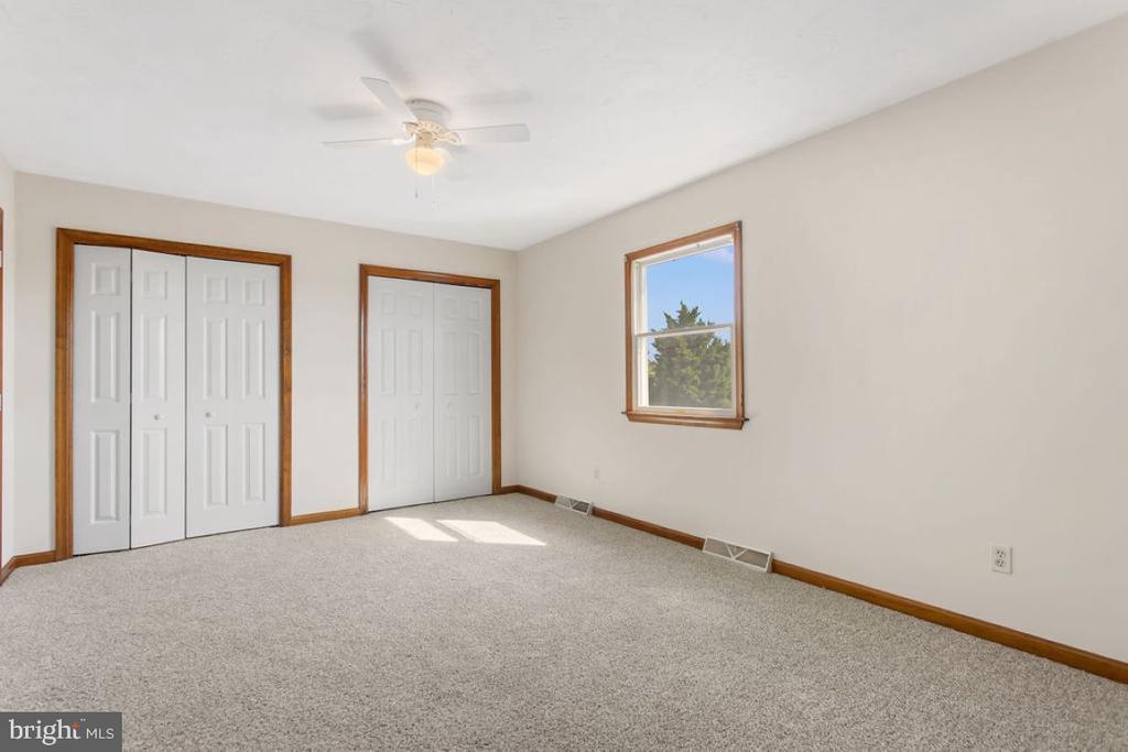 10 HOMESTEAD DRIVE