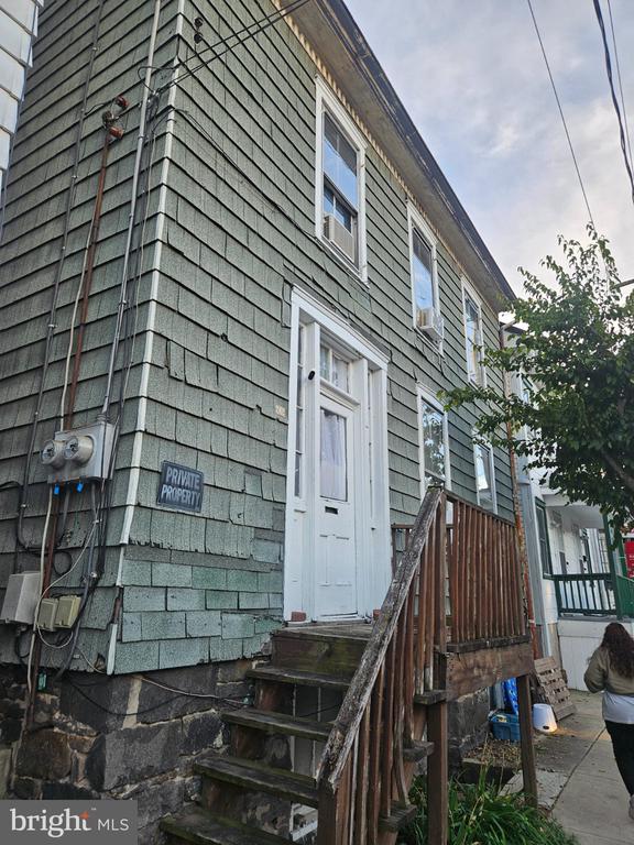 240 S WASHINGTON STREET