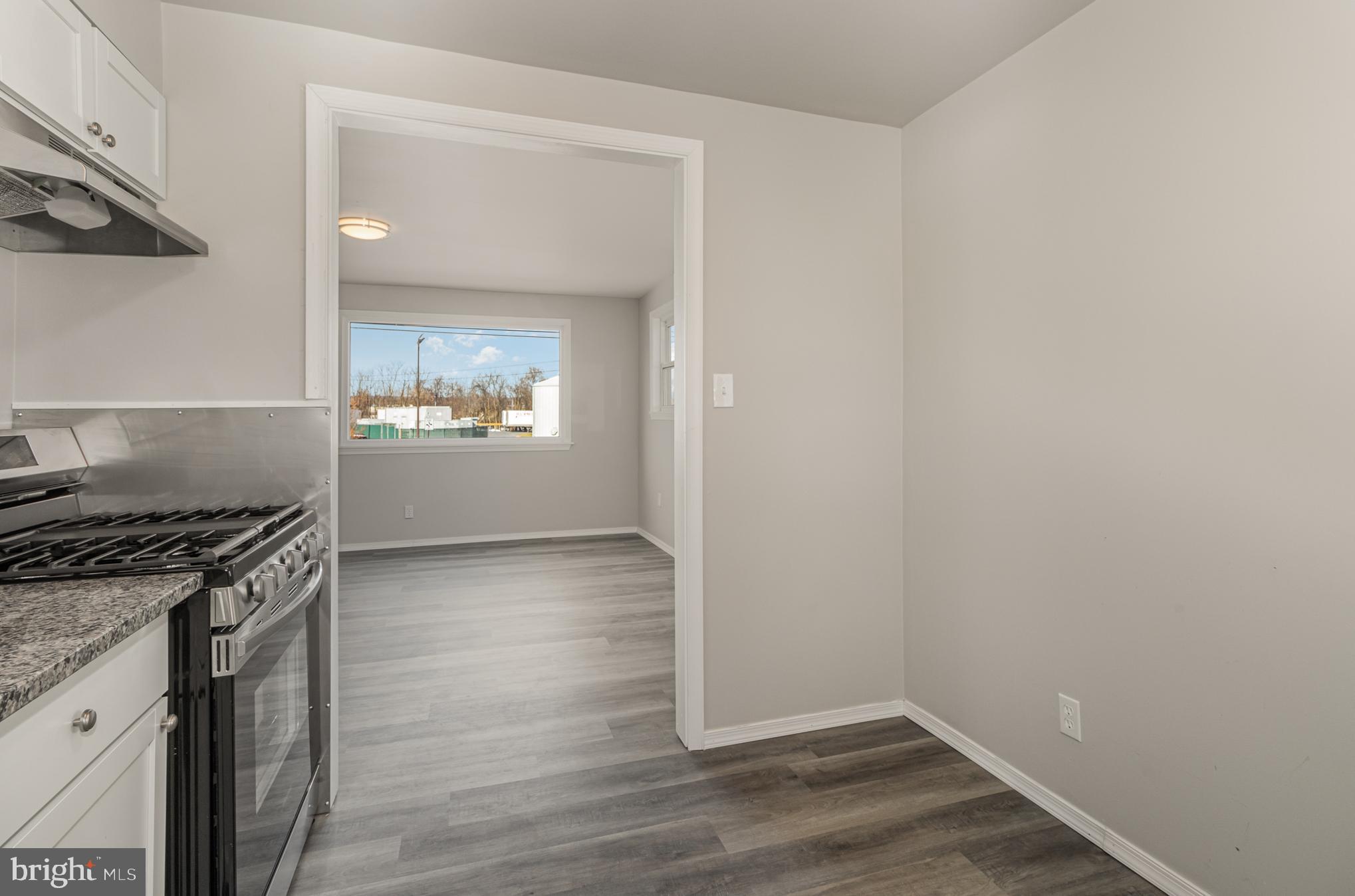 417 E Main St