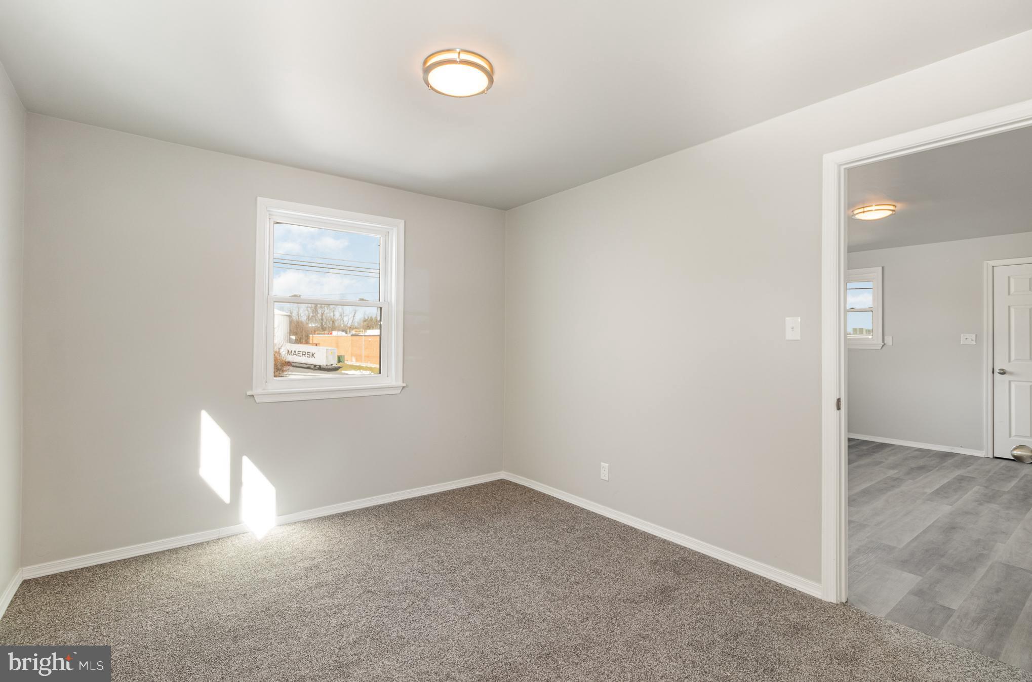 417 E Main St
