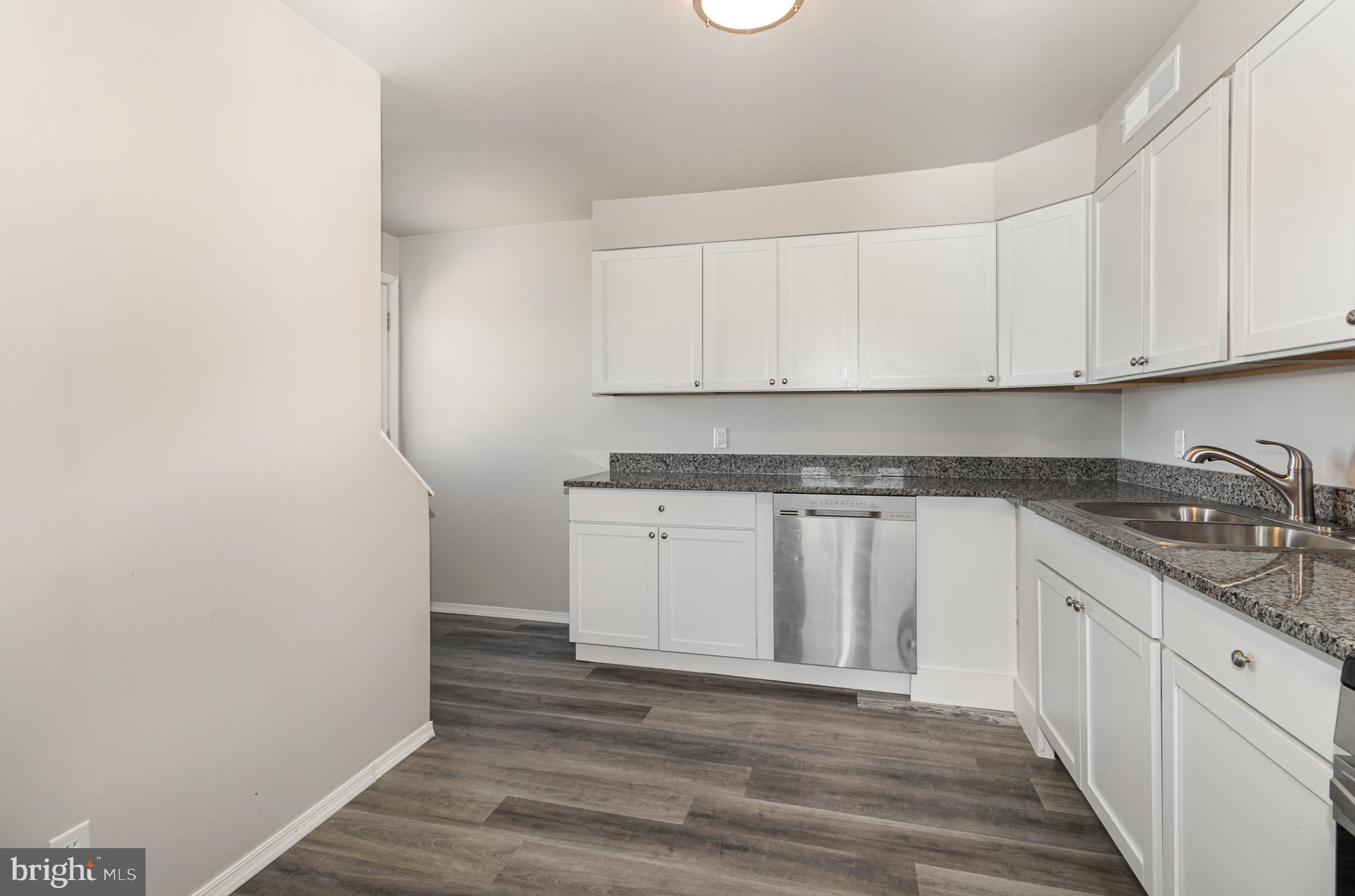 417 E Main St