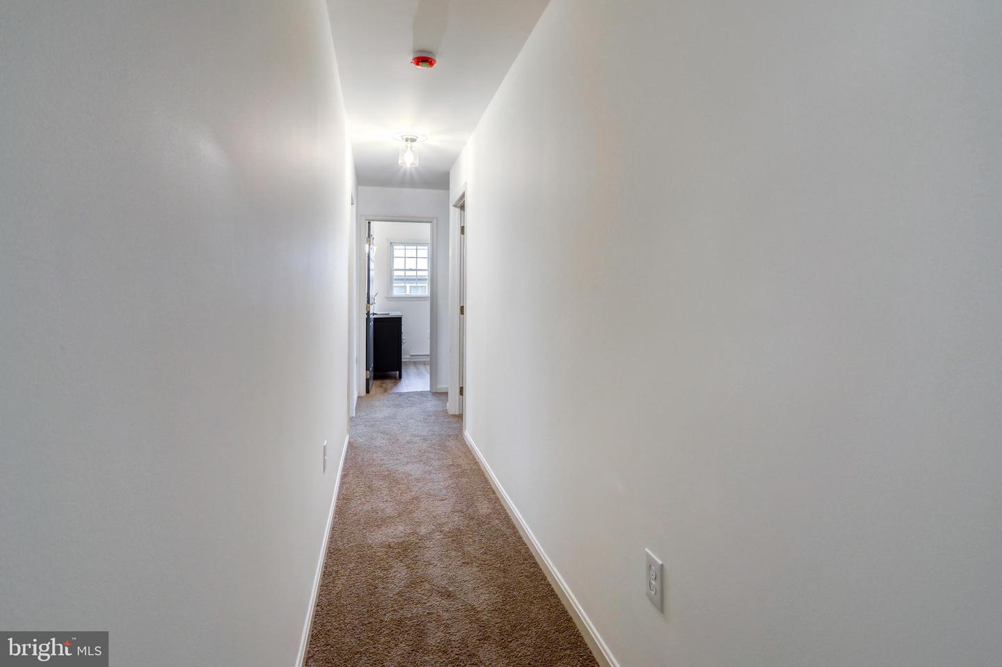 520 Boxwood Ln