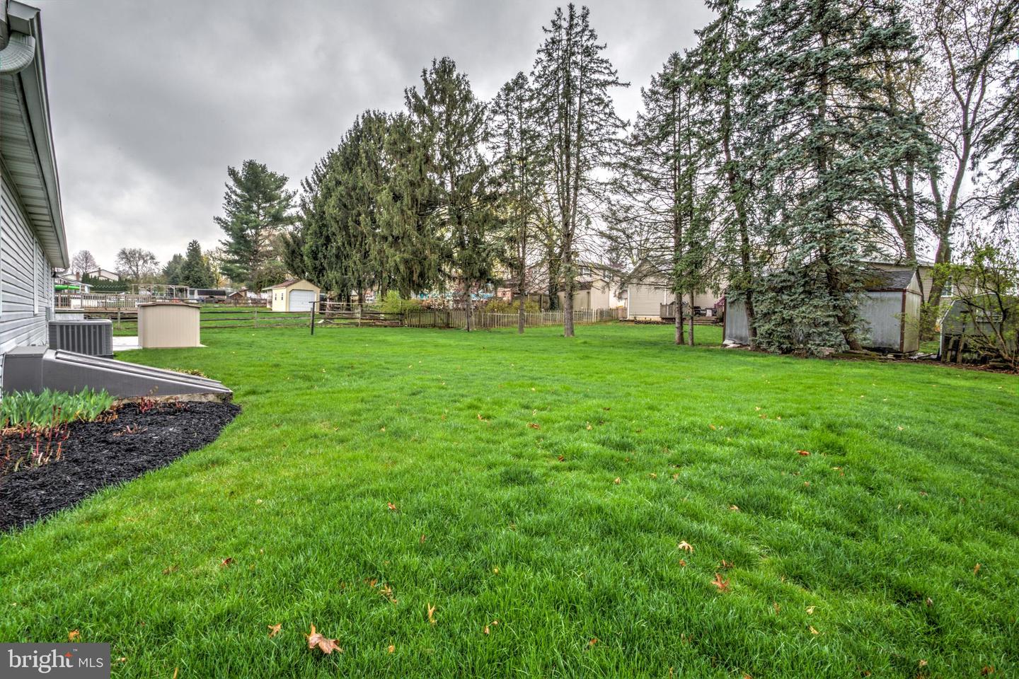 520 Boxwood Ln
