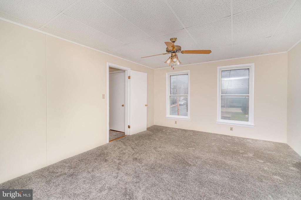 200 S PENN STREET