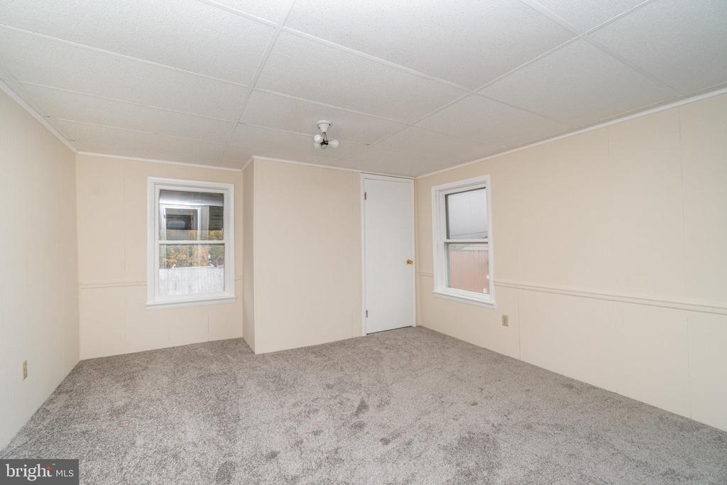 200 S PENN STREET