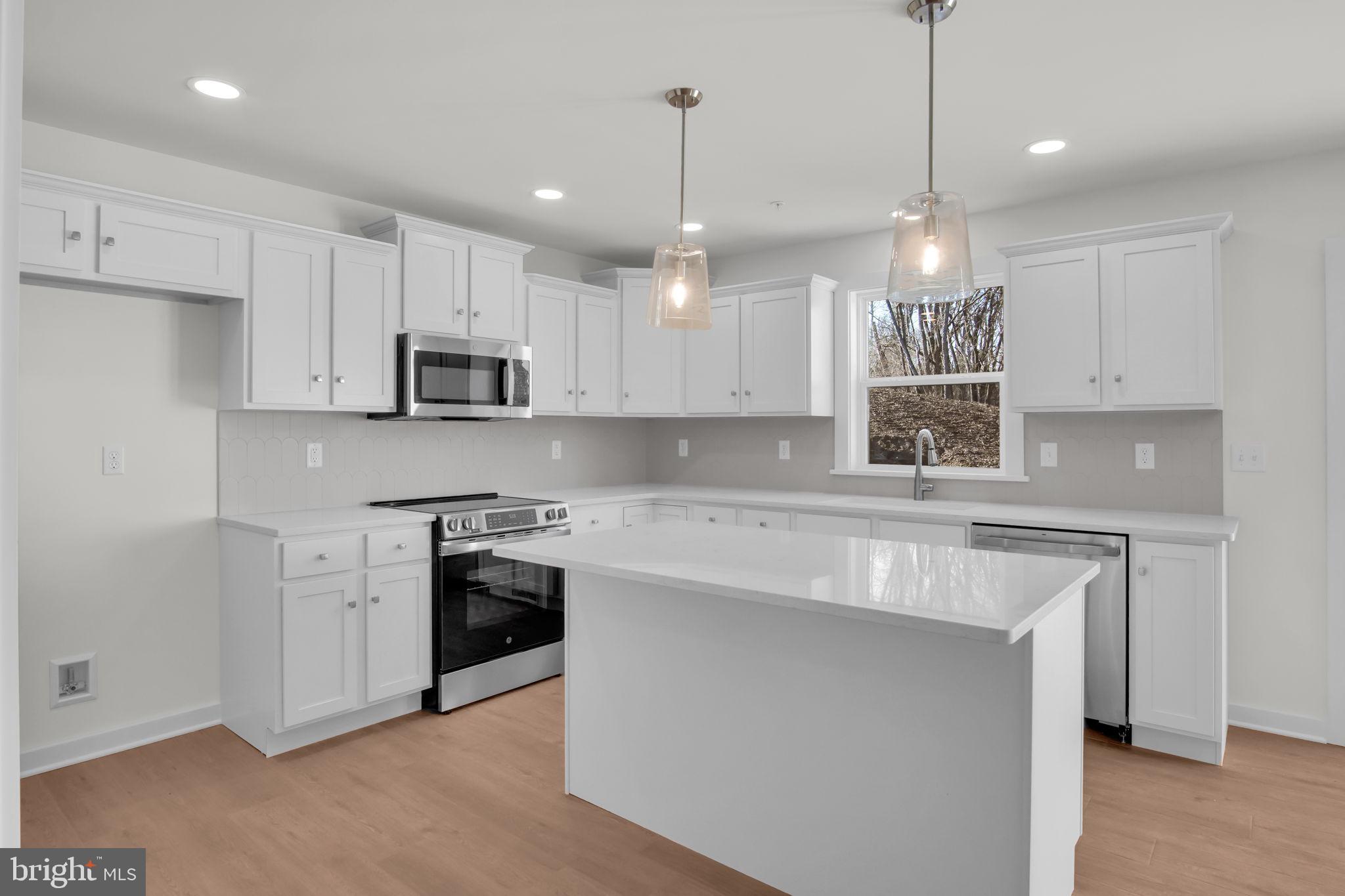 1020 BLACKSTONE RUN