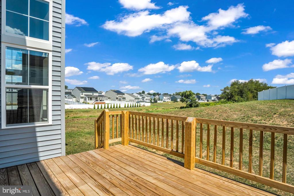 891 ASHFIELD DRIVE