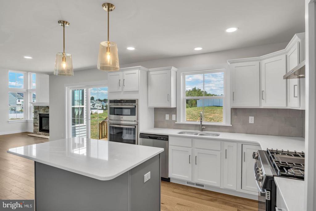891 ASHFIELD DRIVE