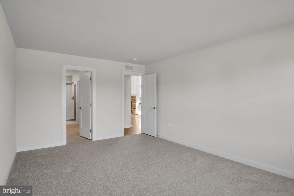 891 ASHFIELD DRIVE
