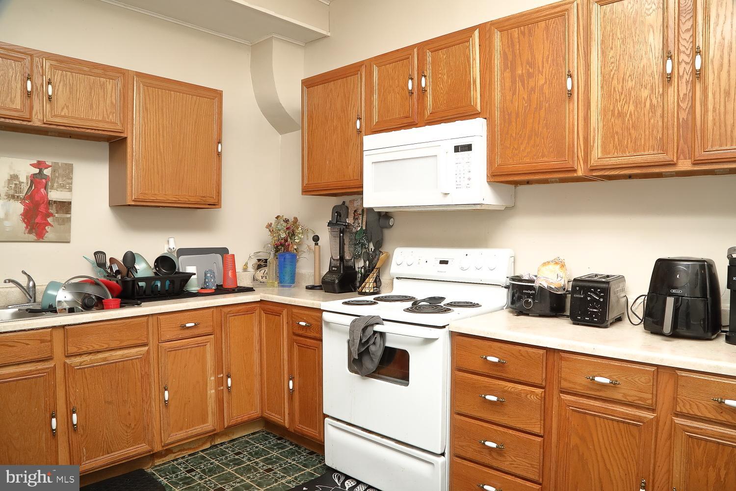 1723 Penn St