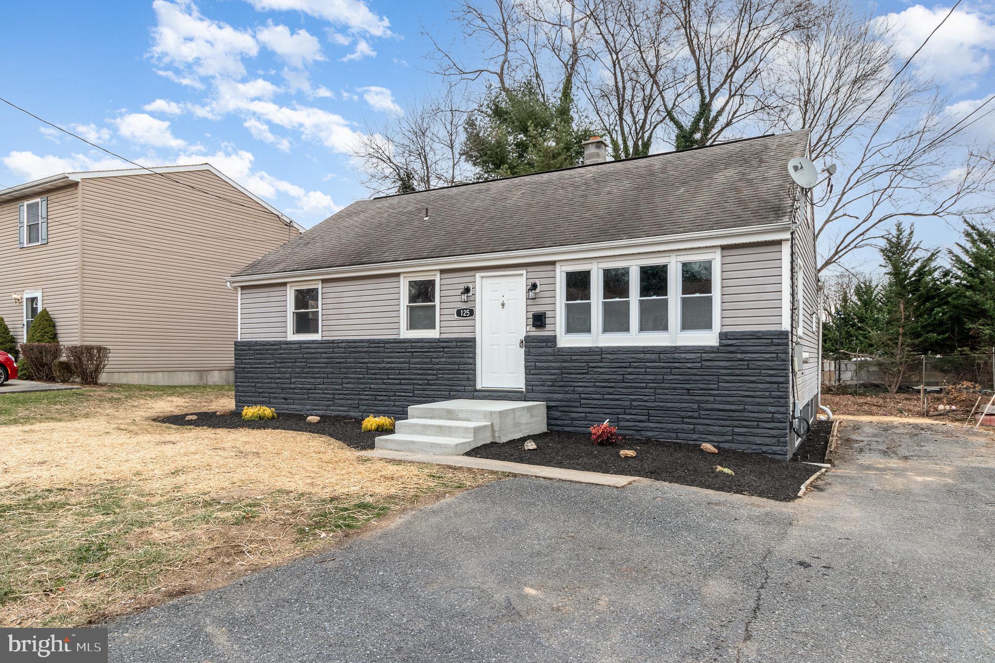 125 Evergreen St