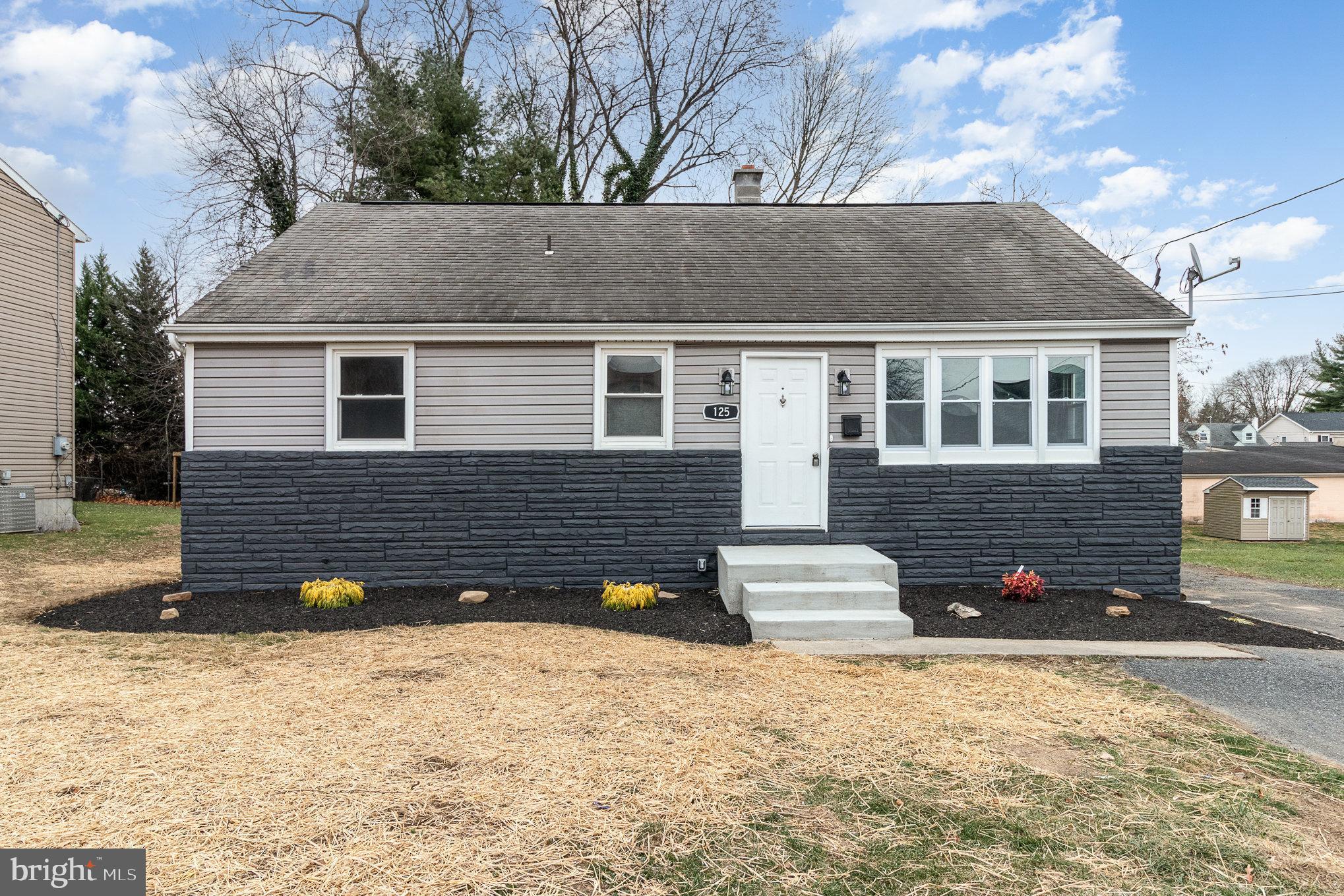 125 Evergreen St